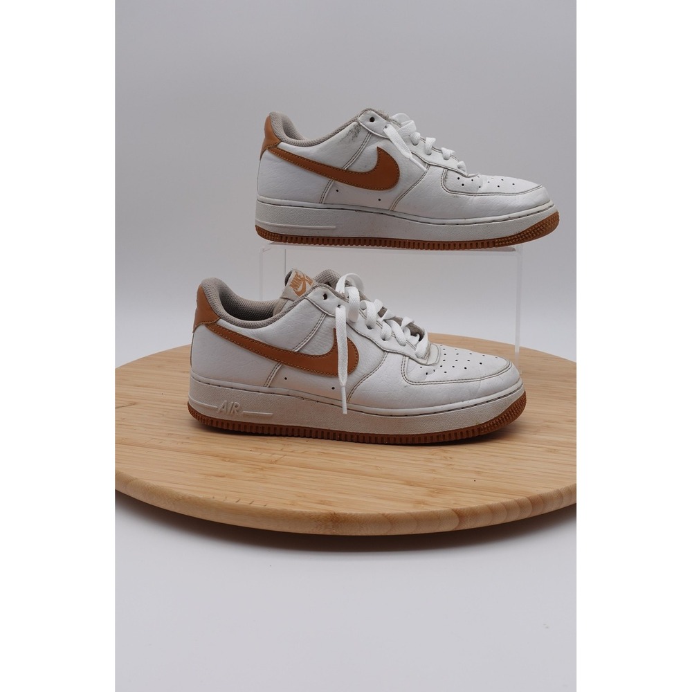Nike Air Force 1 Low Mens Size 8 White Brown Leather Gum Sole Sneakers